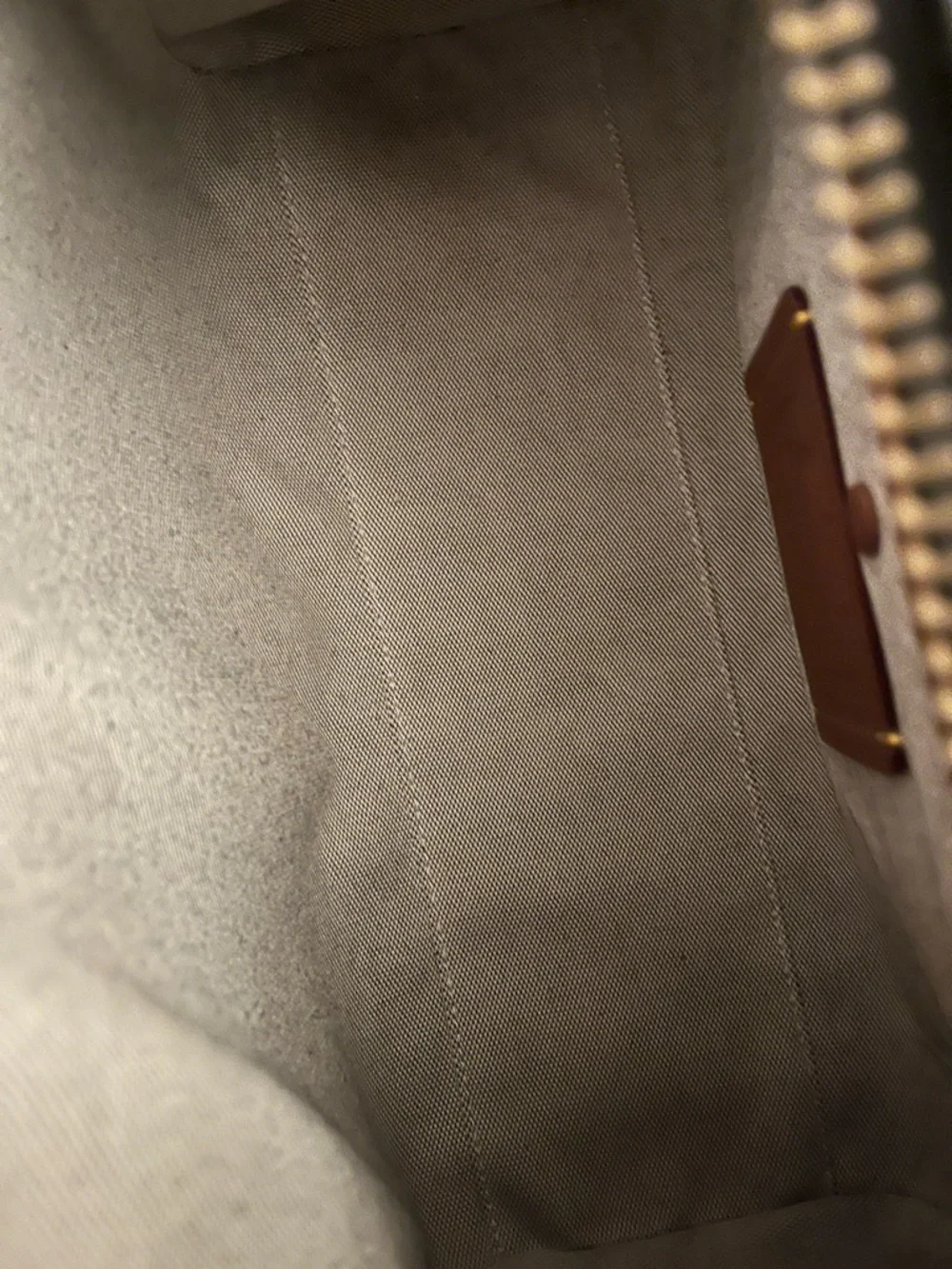 Coach Large Loved Leather Turnlock - Picture 4 of 4